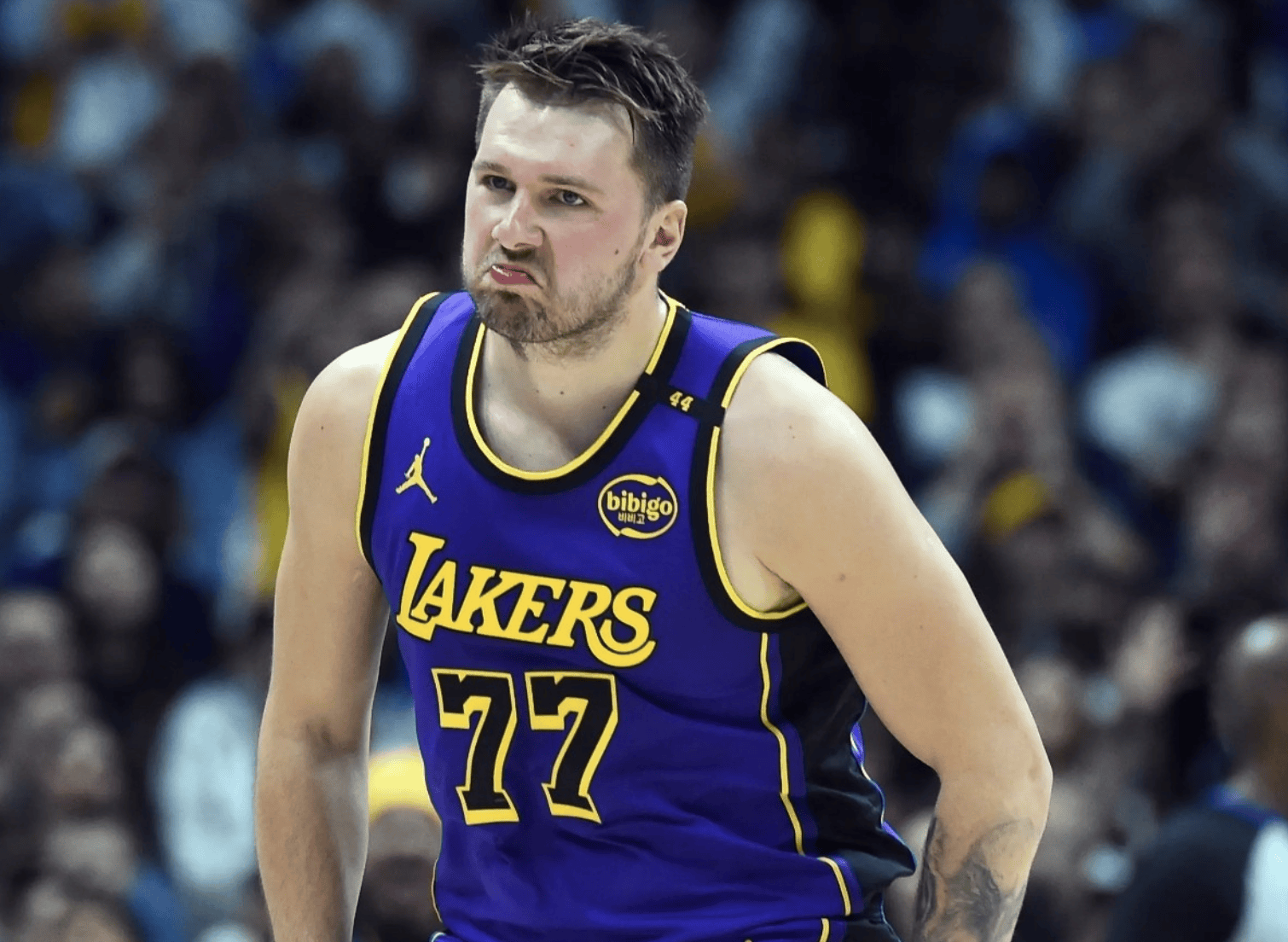 东契奇赛事官方发布赛事规则更新新规，拜仁争议不断！